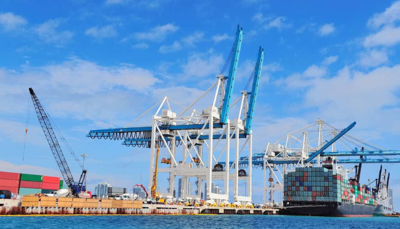 Panamá supera los 4 millones de TEUs movilizados hasta mayo impulsado por trasbordos Panamá supera los 4 millones de TEUs movilizados hasta mayo impulsado por trasbordos