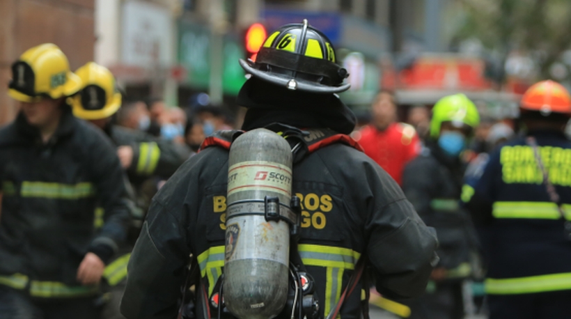 Renca: Incendio dejo dos viviendas dañadas Renca: Incendio dejo dos viviendas dañadas