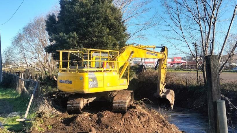 Intensifican obras de despeje en cauces urbanos en Los Ángeles Intensifican obras de despeje en cauces urbanos en Los Ángeles