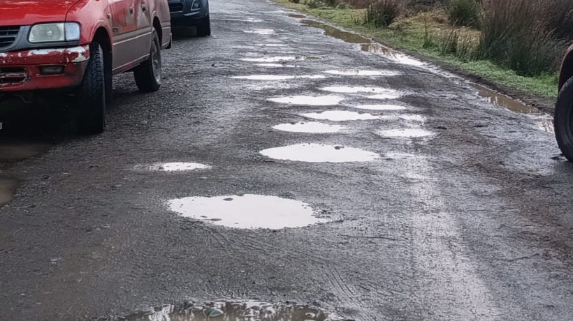 Autoridades de Ancud y Vialidad se reúnen con comunidades rurales