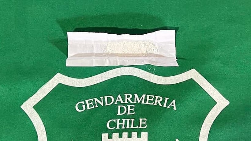 Mujer fue sorprendida ingresando cocaína a la cárcel de Castro Mujer fue sorprendida ingresando cocaína a la cárcel de Castro