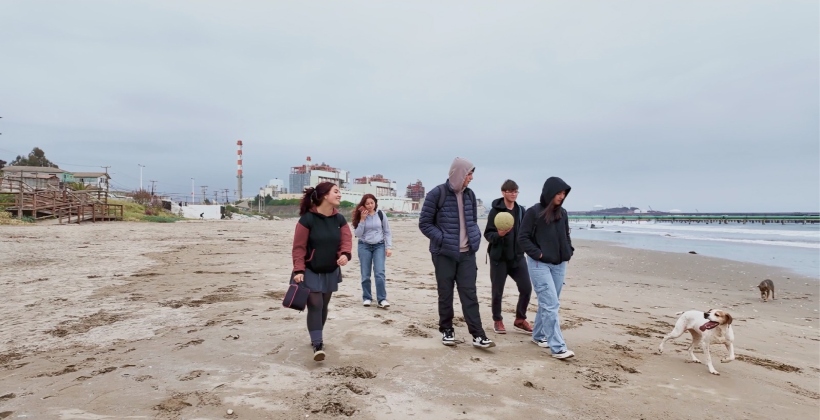 Serie internacional sobre crisis ambiental se estrena en Quintero con protagonistas locales Serie internacional sobre crisis ambiental se estrena en Quintero con protagonistas locales