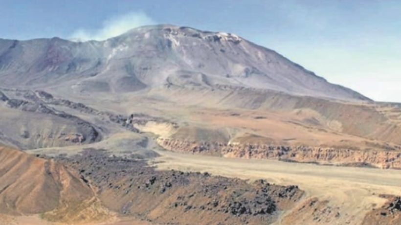 Alerta verde: DPR y Senapred cancelan perímetro de seguridad en torno al Volcán Láscar Alerta verde: DPR y Senapred cancelan perímetro de seguridad en torno al Volcán Láscar