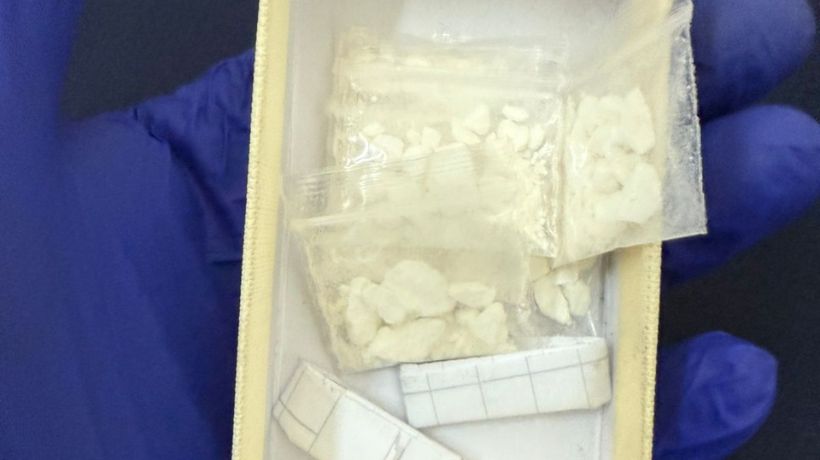 Capturan a dos colombianos por microtráfico en el centro de Antofagasta: fueron sorprendidos en flagrancia con droga Capturan a dos colombianos por microtráfico en el centro de Antofagasta: fueron sorprendidos en flagrancia con droga