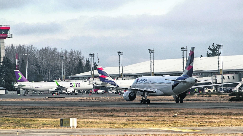 Confirman reactivación de vuelos entre Puerto Montt y Bariloche Confirman reactivación de vuelos entre Puerto Montt y Bariloche