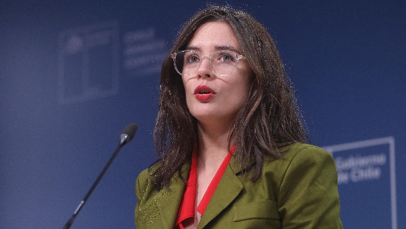 Vallejo por determinación de Jara de no suspender militancia PC: "Respeto totalmente su decisión" Vallejo por determinación de Jara de no suspender militancia PC: "Respeto totalmente su decisión"
