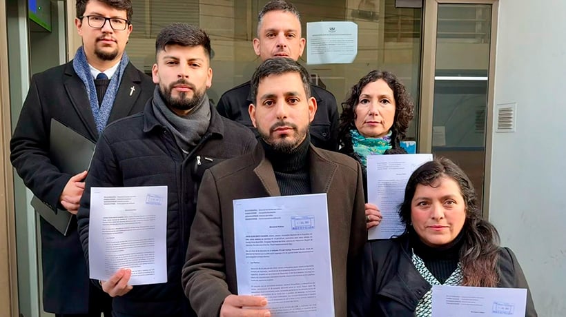 Presentan denuncia criminal por vertimiento ilegal de combustible en la bahía de Valparaíso