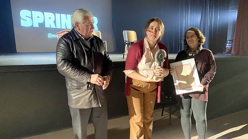 Actriz Patricia Cuyul fue premiada en los Temporales Teatrales de Puerto Montt Actriz Patricia Cuyul fue premiada en los Temporales Teatrales de Puerto Montt