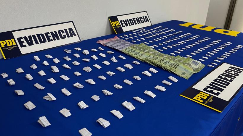 Detienen a dos mujeres por microtráfico de drogas en Lota: una de ellas tiene 83 años Detienen a dos mujeres por microtráfico de drogas en Lota: una de ellas tiene 83 años