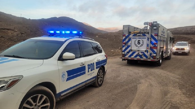 Encuentran cadáver de extranjero al interior de vehículo en Ruta 28 de Antofagasta Encuentran cadáver de extranjero al interior de vehículo en Ruta 28 de Antofagasta