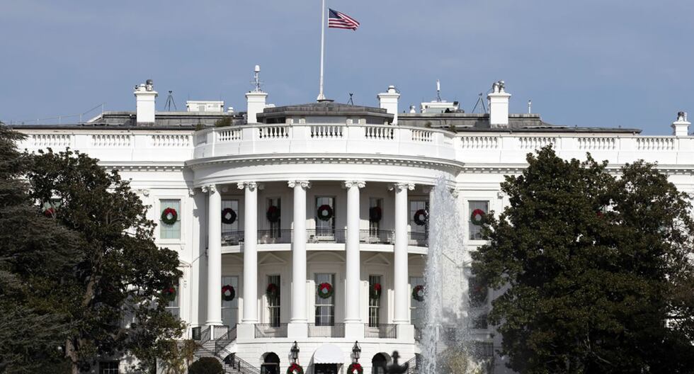 La Casa Blanca sugiere que nuevos aranceles a la UE y México no se acumulen en autos ni productos del T-MEC La Casa Blanca sugiere que nuevos aranceles a la UE y México no se acumulen en autos ni productos del T-MEC