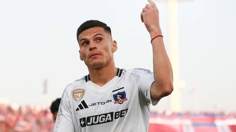 Gesto obsceno de Lucas Cepeda a la hinchada de la U podría derivar en sanción Gesto obsceno de Lucas Cepeda a la hinchada de la U podría derivar en sanción