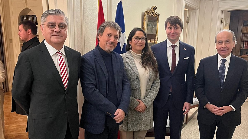 Consejo del Salmón expuso en evento "Chile y Noruega: hacia una industria acuícola global del futuro” Consejo del Salmón expuso en evento "Chile y Noruega: hacia una industria acuícola global del futuro”