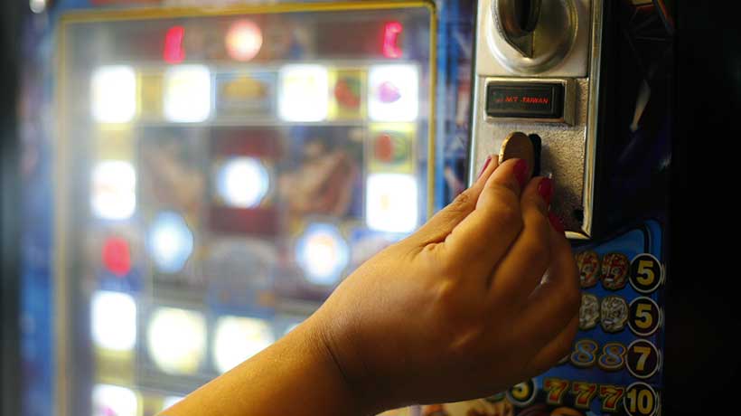 Hombre denunció a casino clandestino por no pago de una apuesta en San Felipe: un detenido Hombre denunció a casino clandestino por no pago de una apuesta en San Felipe: un detenido