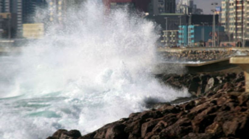 Alertan por marejadas hasta mañana en la Región de Antofagasta Alertan por marejadas hasta mañana en la Región de Antofagasta