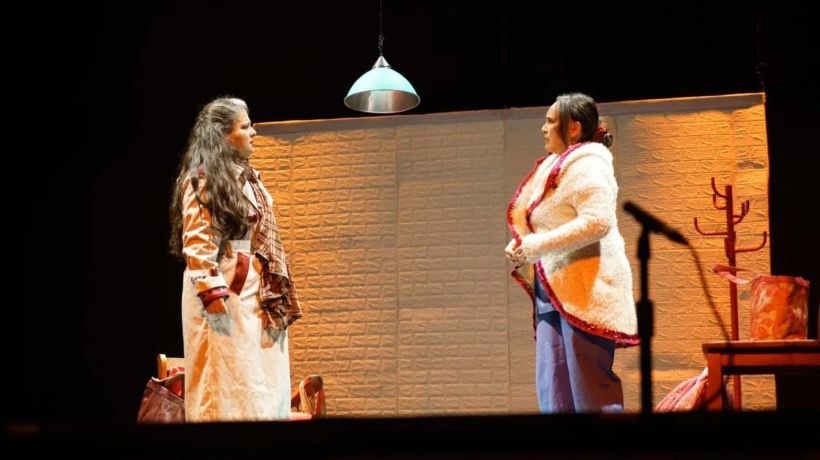 Obra “Conducto regular" deleitó al público castreño en la XXII edición del Festival El Teatro se Vive Obra “Conducto regular" deleitó al público castreño en la XXII edición del Festival El Teatro se Vive