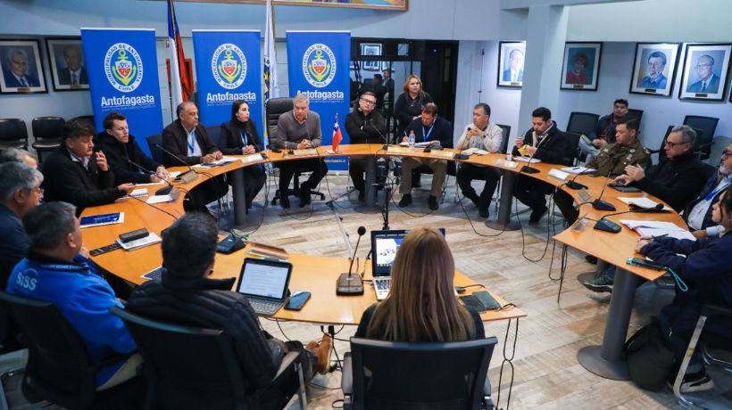 Tras reunión con la SISS: Municipio de Antofagasta anuncia mesa técnica de seguimiento por filtraciones en Población Miramar Tras reunión con la SISS: Municipio de Antofagasta anuncia mesa técnica de seguimiento por filtraciones en Población Miramar