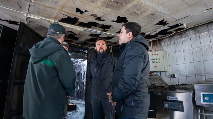 Comprometen recursos para la reconstrucción tras incendio en el CET de San Carlos Comprometen recursos para la reconstrucción tras incendio en el CET de San Carlos