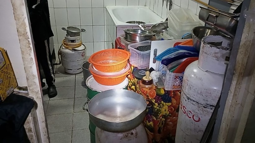 Salud realiza fiscalización y deja con prohibición de funcionamiento a pollería del sector norte de Antofagasta Salud realiza fiscalización y deja con prohibición de funcionamiento a pollería del sector norte de Antofagasta