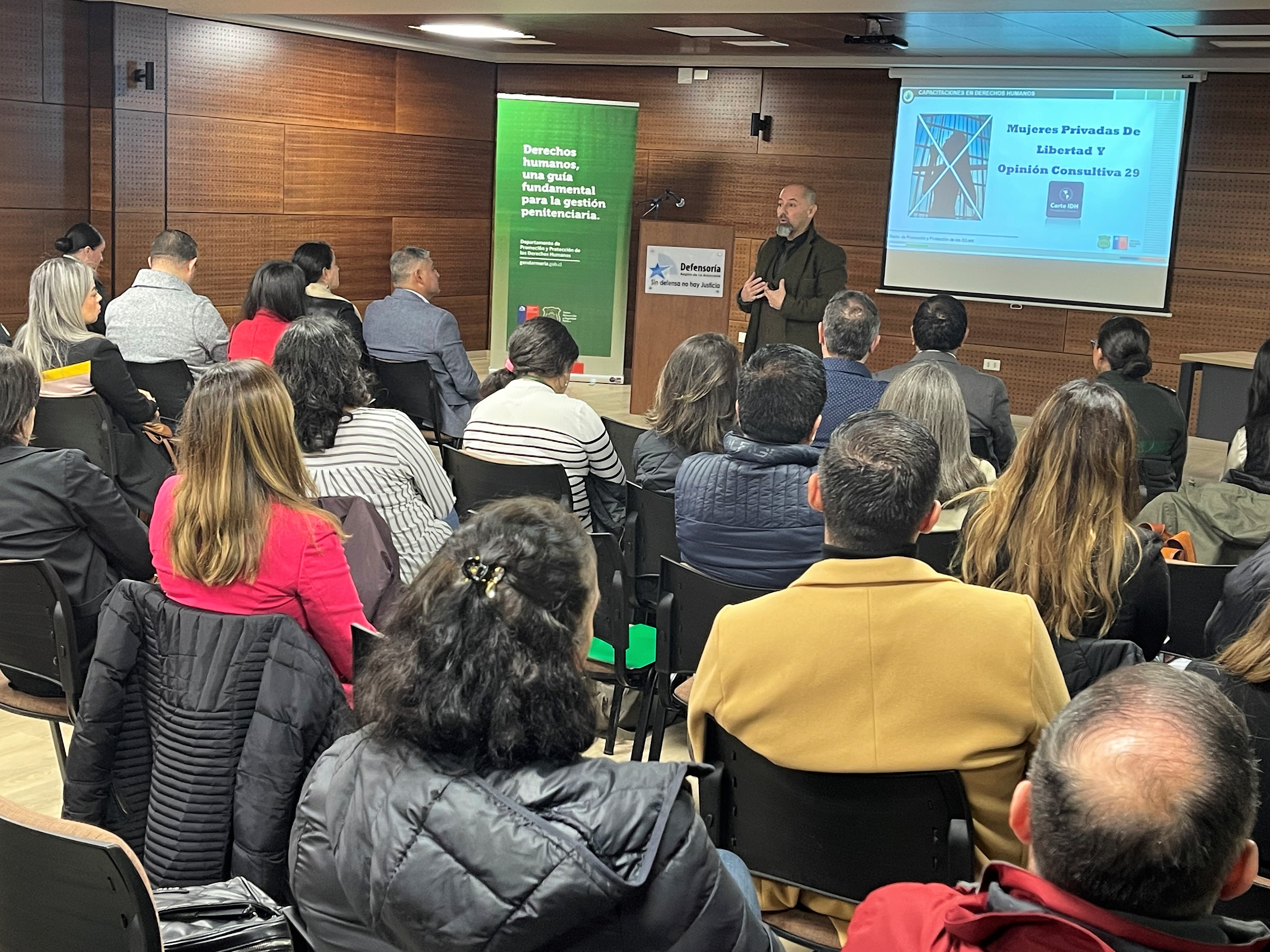 Gendarmería y Conadi firman convenio para fortalecer trabajo con personas pertenecientes a pueblos indígenas Gendarmería y Conadi firman convenio para fortalecer trabajo con personas pertenecientes a pueblos indígenas