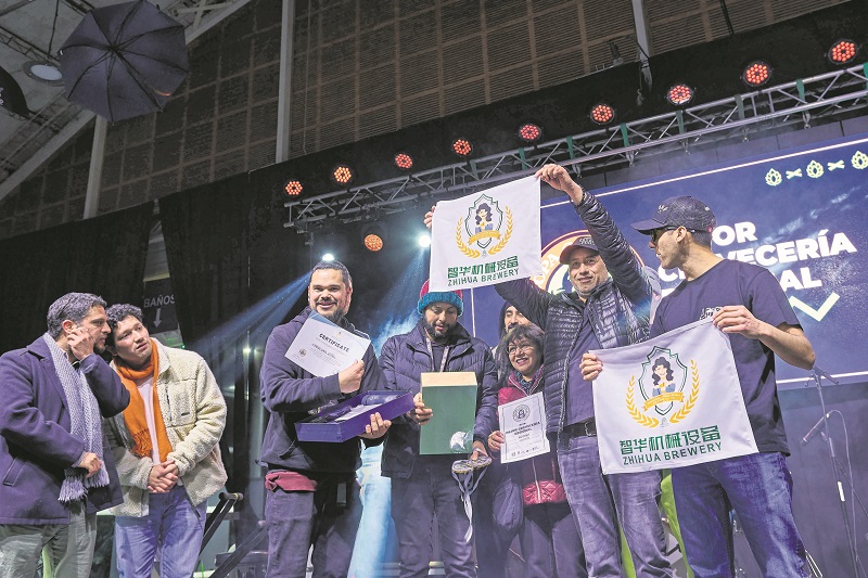 Valdivia arrasó con los premios de la Copa Semana Capital Cervecera Valdivia arrasó con los premios de la Copa Semana Capital Cervecera