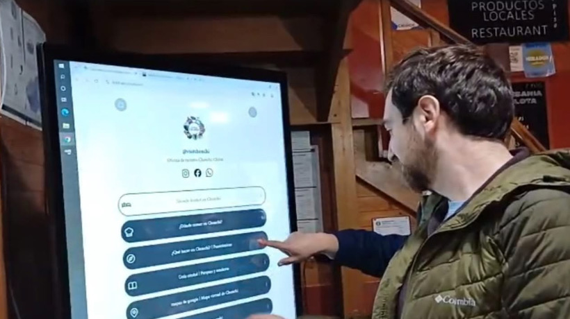 Chonchi estrena tótem digital de información turística para mejorar la experiencia de visitantes Chonchi estrena tótem digital de información turística para mejorar la experiencia de visitantes