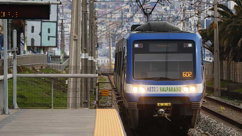 EFE anuncia reajuste de tarifas desde mañana: pasaje de tren Limache-Puerto sube $10 EFE anuncia reajuste de tarifas desde mañana: pasaje de tren Limache-Puerto sube $10