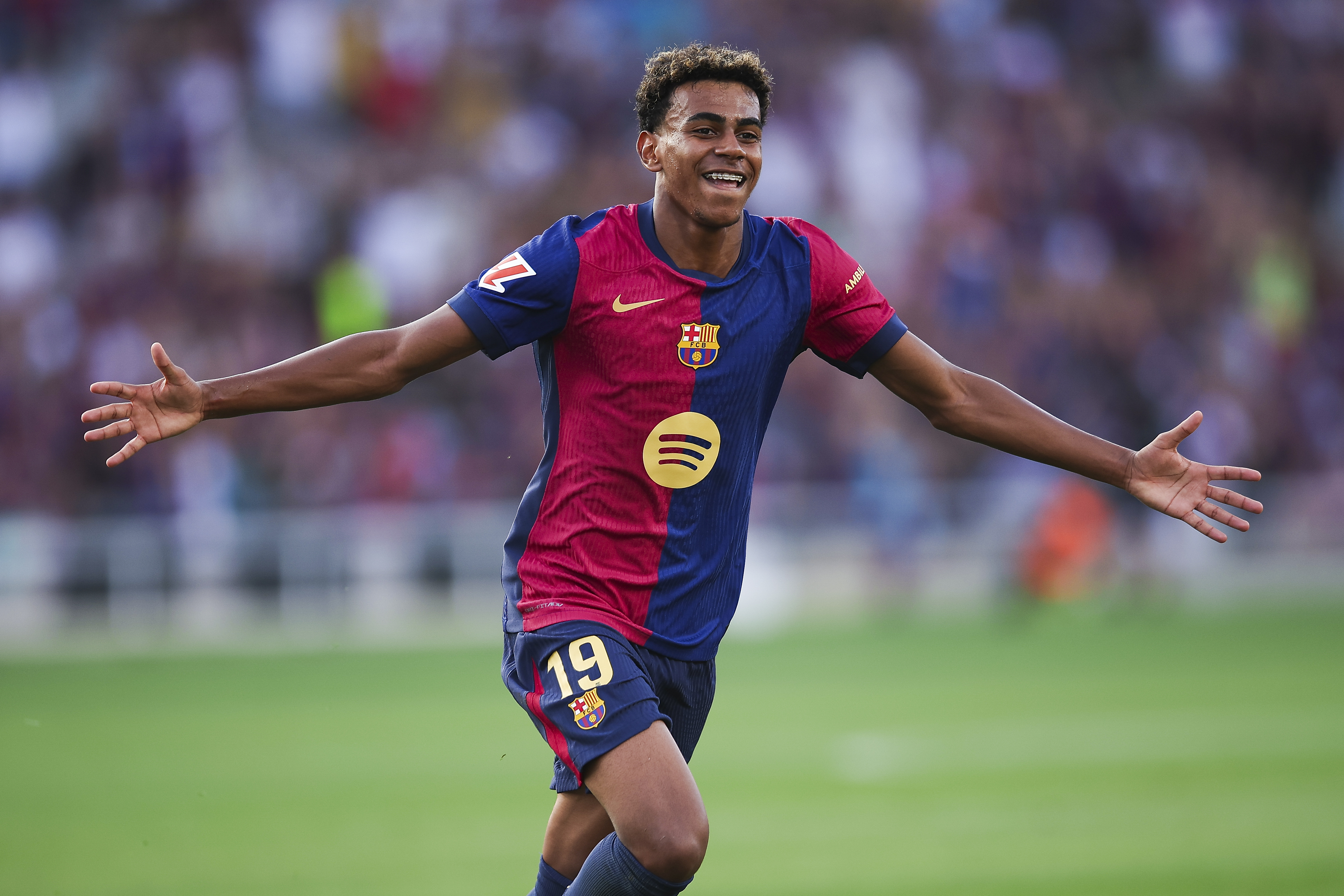 Lamine Yamal heredará el dorsal número '10' en el F.C Barcelona Lamine Yamal heredará el dorsal número '10' en el F.C Barcelona