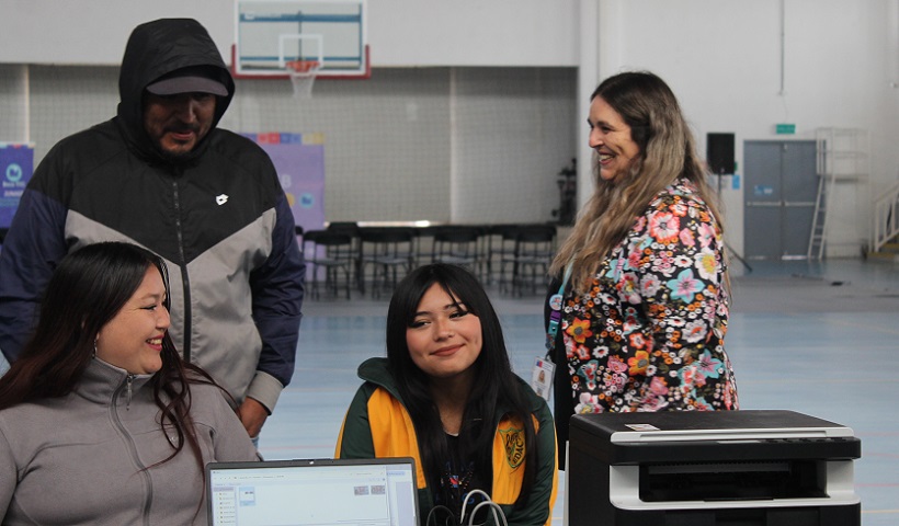 Becas TIC Junaeb comienza entrega de más de 3 mil computadores a estudiantes de Atacama Becas TIC Junaeb comienza entrega de más de 3 mil computadores a estudiantes de Atacama