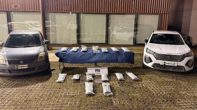 Detienen en Puerto Montt a dos sujetos que transportaban más de 16 kilos de cannabis Detienen en Puerto Montt a dos sujetos que transportaban más de 16 kilos de cannabis