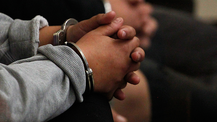 Deficiencias en la acusación: Tribunal absuelve a tres imputados por homicidio calificado en Arica Deficiencias en la acusación: Tribunal absuelve a tres imputados por homicidio calificado en Arica