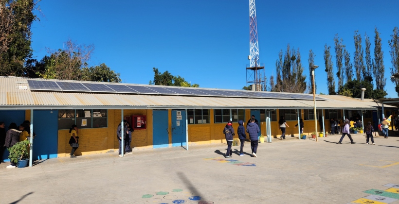 Catemu: Escuela San José inaugura sistema fotovoltaico que reducirá su gasto eléctrico en más de $2 millones al año