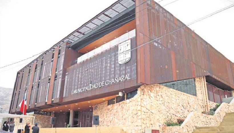 Crisis en municipio de Chañaral: funcionarios rompen diálogo con alcalde Ahumada