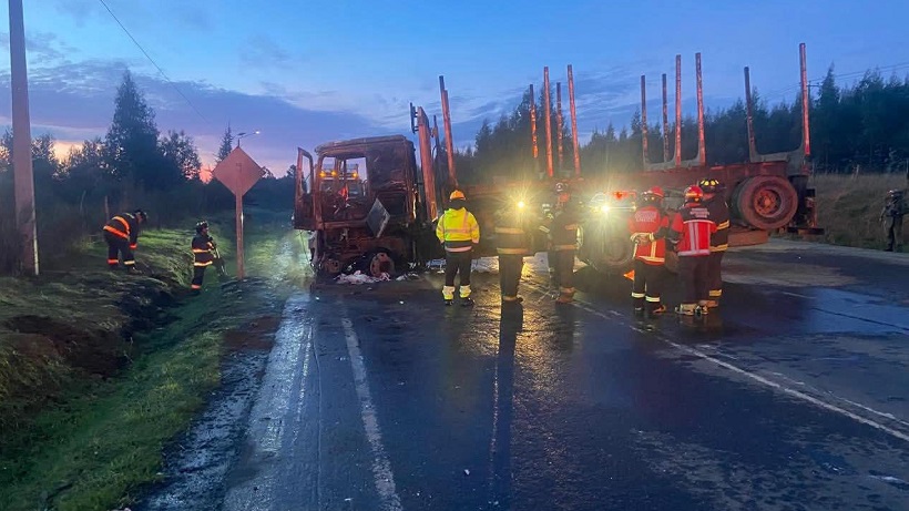 Obligan a chofer a conducir fuera de Angol para quemar su camión en la Ruta R-182