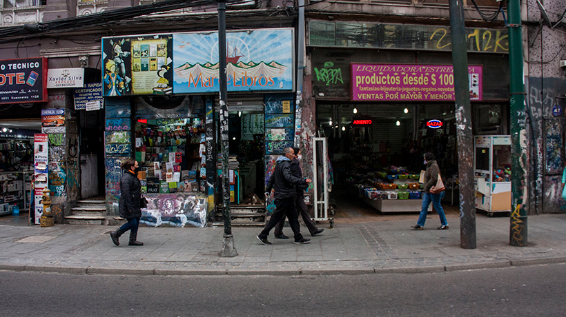 Valparaíso: en menos de tres meses, ocho robos han afectado a alicaída calle Esmeralda Valparaíso: en menos de tres meses, ocho robos han afectado a alicaída calle Esmeralda