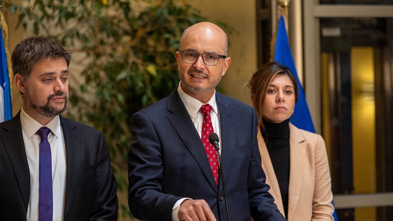 Diputado Marcos Ilabaca pide "información clara y actualizada" del puente Cochrane Diputado Marcos Ilabaca pide "información clara y actualizada" del puente Cochrane