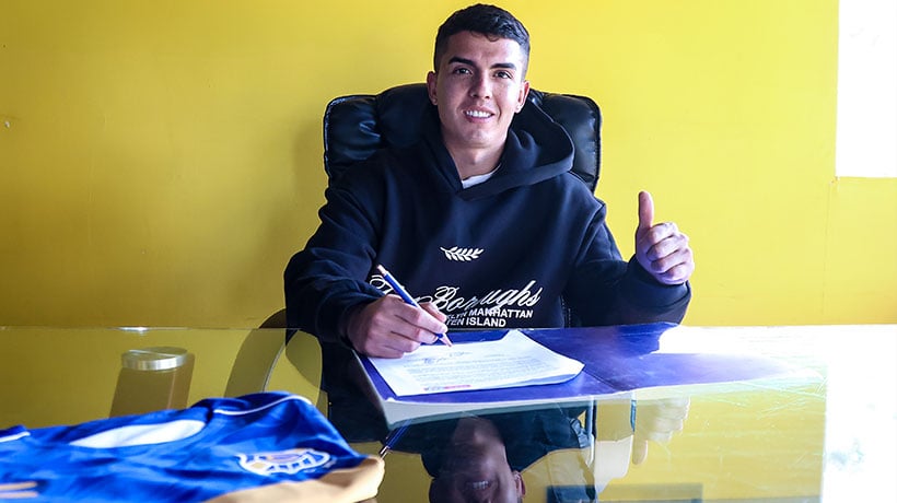 Everton confirma a Julián Alfaro Gaete como su nuevo refuerzo: “Estoy muy contento de llegar al club” Everton confirma a Julián Alfaro Gaete como su nuevo refuerzo: “Estoy muy contento de llegar al club”
