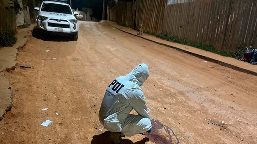 Investigan homicidio frustrado en Valparaíso: víctima recibió disparo de escopeta Investigan homicidio frustrado en Valparaíso: víctima recibió disparo de escopeta