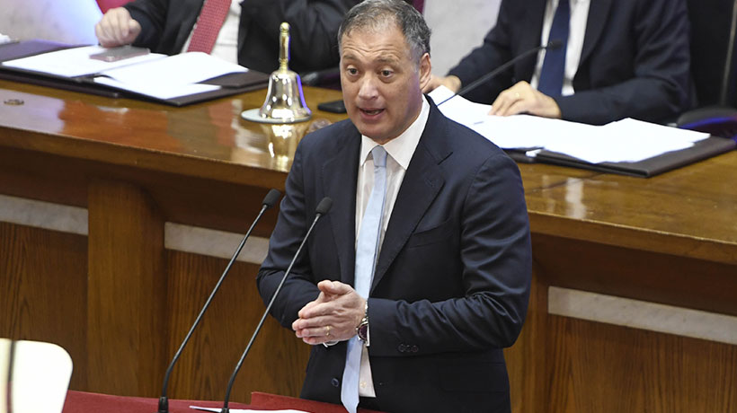 Presidente de la Cámara convocará a sesión especial para discutir proyecto que establece multas por no votar Presidente de la Cámara convocará a sesión especial para discutir proyecto que establece multas por no votar