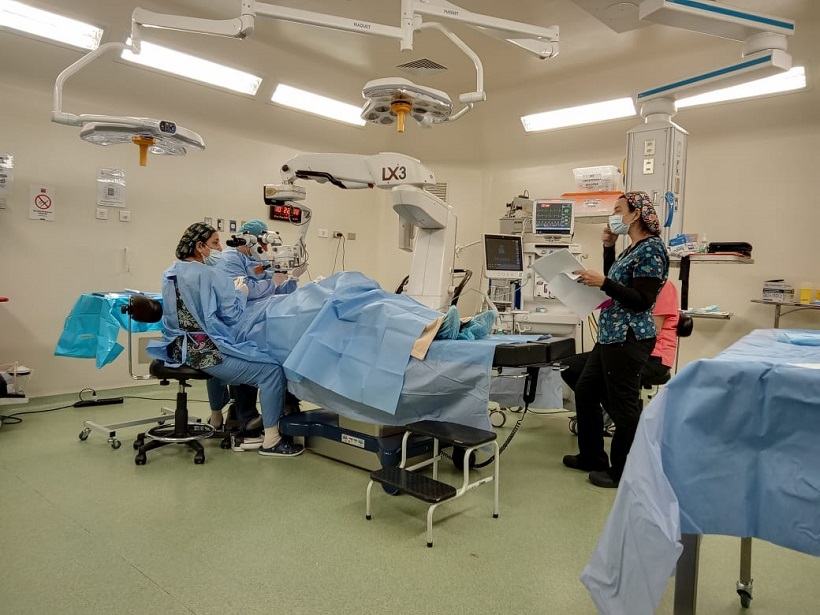 Alianza colaborativa permitió que 220 usuarios accedieran a su cirugía oftalmológica en el Hospital de Lanco Alianza colaborativa permitió que 220 usuarios accedieran a su cirugía oftalmológica en el Hospital de Lanco
