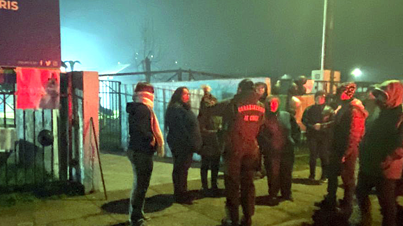 Grupo de padres y apoderados realizan vigilancias en Escuela Paul Harris de Osorno tras ola de robos Grupo de padres y apoderados realizan vigilancias en Escuela Paul Harris de Osorno tras ola de robos
