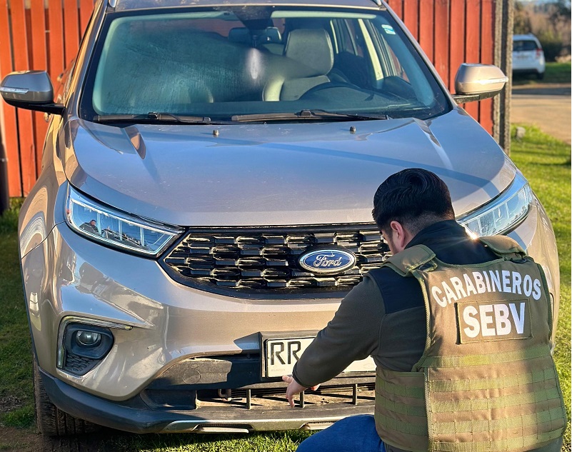 Mujer fue detenida por receptación y falsificación de instrumento público en Valdivia Mujer fue detenida por receptación y falsificación de instrumento público en Valdivia