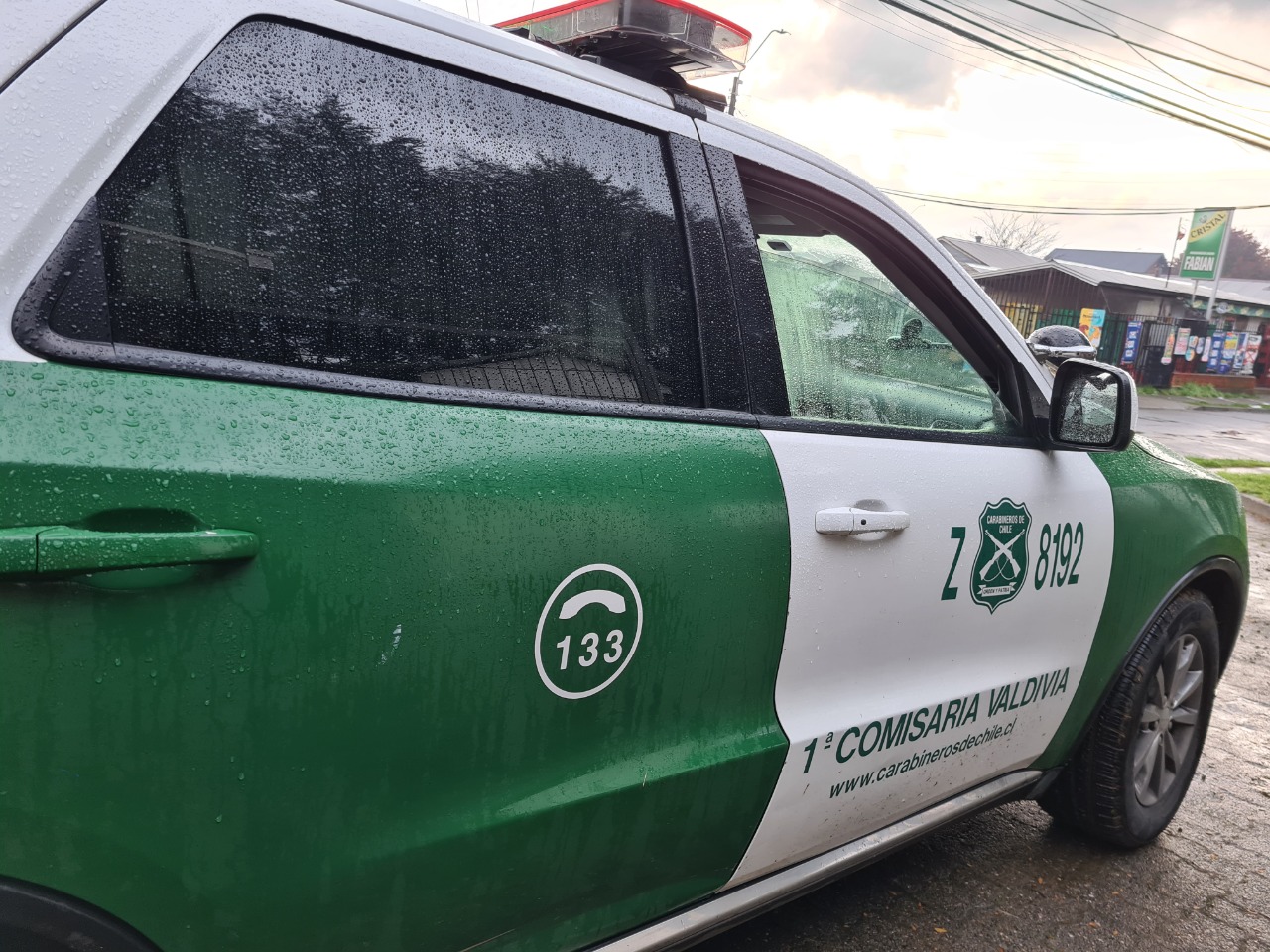 Hombre fue apuñalado y luego quedó detenido por orden pendiente Hombre fue apuñalado y luego quedó detenido por orden pendiente