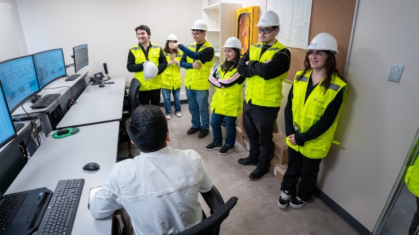 Representantes de universidades visitan el Parque Eólico Horizonte para fortalecer vínculos en torno a la transición energética Representantes de universidades visitan el Parque Eólico Horizonte para fortalecer vínculos en torno a la transición energética