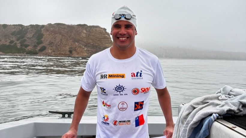 Nadador antofagastino postergó cruzar el Canal de la Mancha: Lo hará mañana Nadador antofagastino postergó cruzar el Canal de la Mancha: Lo hará mañana