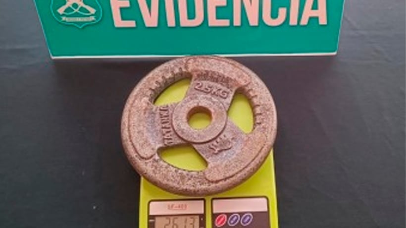 Fiscalía de Alto Hospicio formalizó a hombre que golpeó a su hijo con una pesa de 2,6 kilos en la cabeza Fiscalía de Alto Hospicio formalizó a hombre que golpeó a su hijo con una pesa de 2,6 kilos en la cabeza