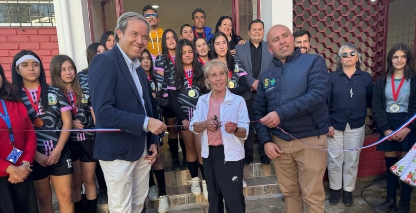 Olmué inaugura baños inclusivos y renovados camarines en su gimnasio municipal Olmué inaugura baños inclusivos y renovados camarines en su gimnasio municipal