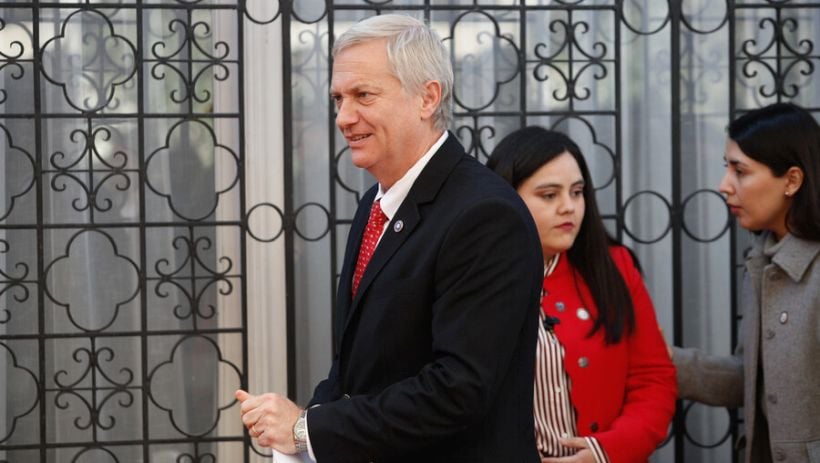 Kast eludió confrontación directa con Matthei y dijo que espera apoyo en segunda vuelta Kast eludió confrontación directa con Matthei y dijo que espera apoyo en segunda vuelta