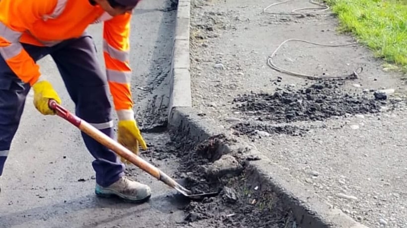 Castro refuerza limpieza en Ruta 5 Sur