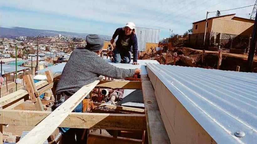 Arquitecto acusa vínculo narco en la reconstrucción y desata fuertes críticas Arquitecto acusa vínculo narco en la reconstrucción y desata fuertes críticas